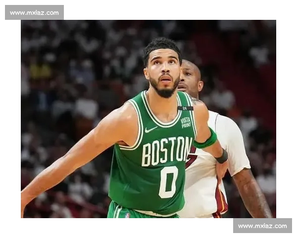 NBA赛季深度解析:球星表现与球队战术趋势全景剖析 NBA赛季深度解析:球星表现与球队战术趋势全景剖析